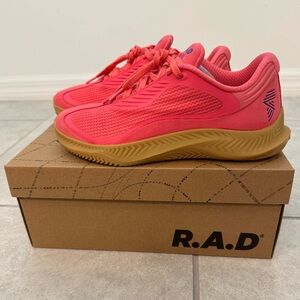 R.A.D one trainer — bubble gum